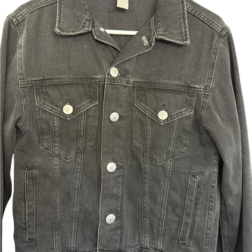 Women’s Washed Black Denim Jacket - Classic Truckers Style - Picture 4 of 4